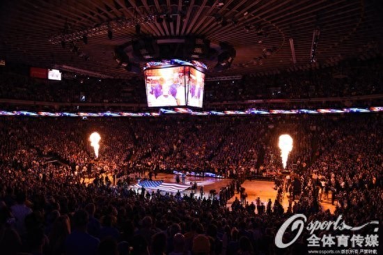 73胜!!!勇士破20年纪录 库里砍46分三分破400