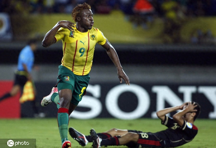 长发飘飘的佩莱你见过吗？带你看现役中超外援的世青赛旧照