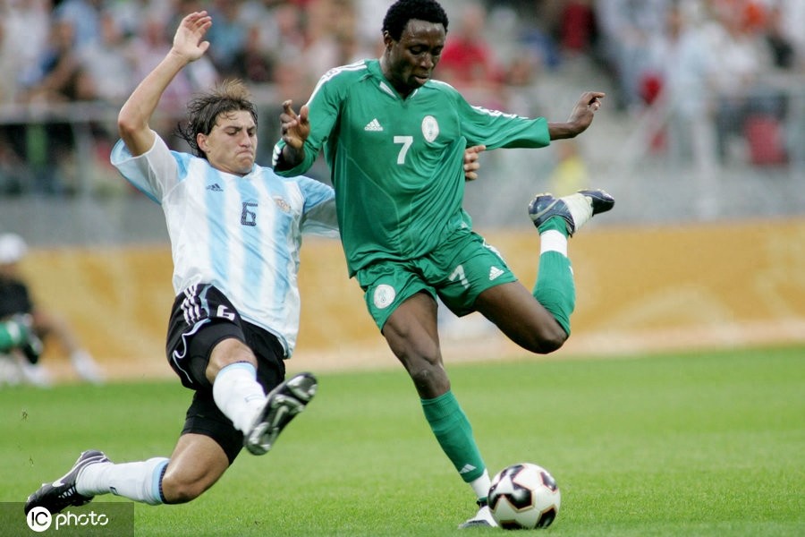 长发飘飘的佩莱你见过吗？带你看现役中超外援的世青赛旧照